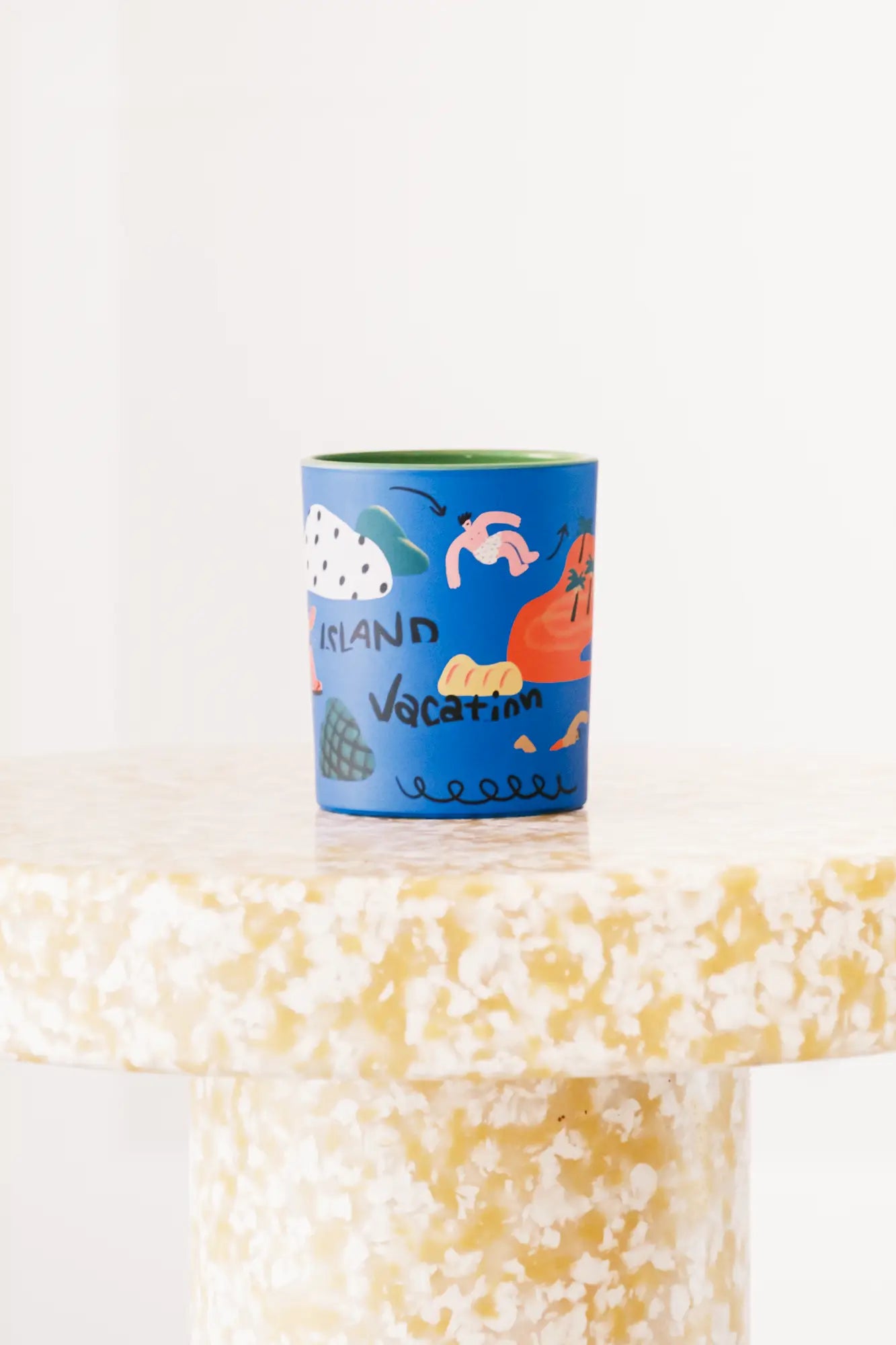 ISLAND VACATION - WOW Collection III Fig leaf&Amber Scented Candle